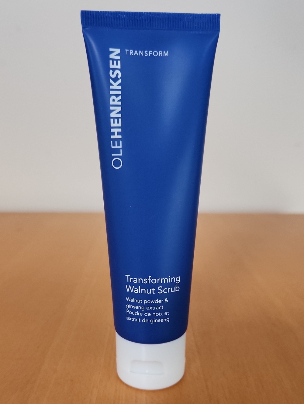Ole Henriksen Transforming Walnut Scrub full-size (3 oz) tube